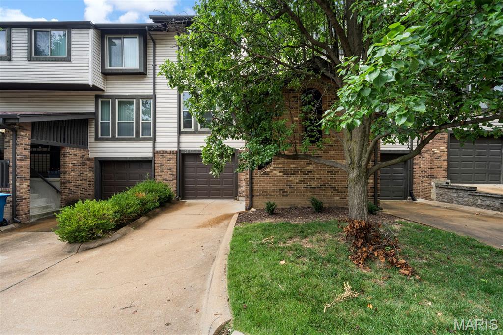Driftwood Place Condo - Residential