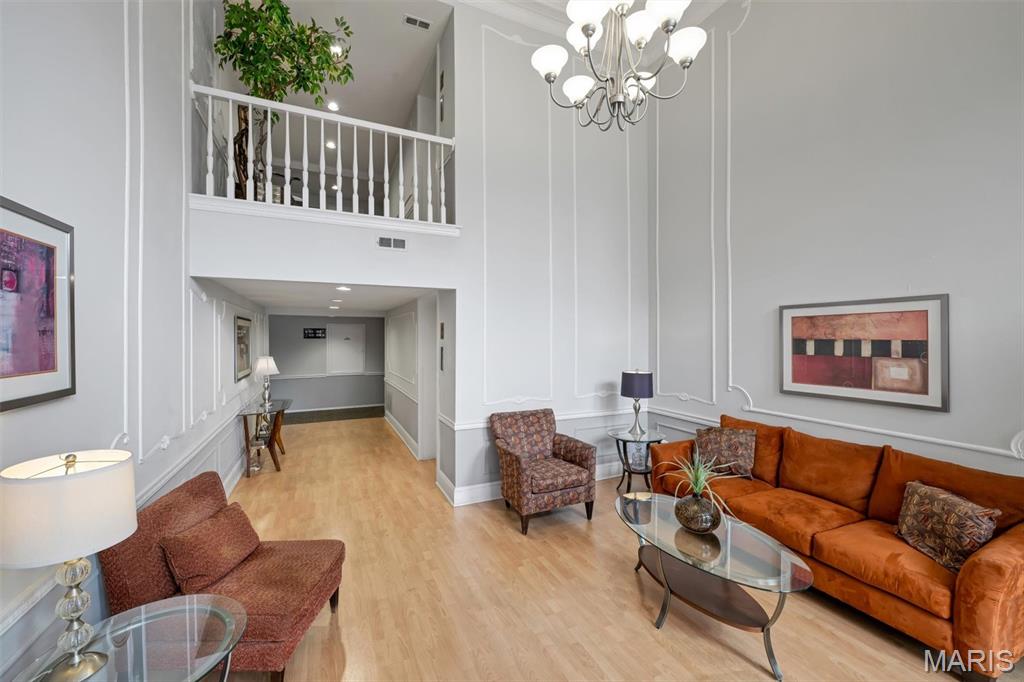 Coeur De Royale Condo Ph 2 1st - Residential