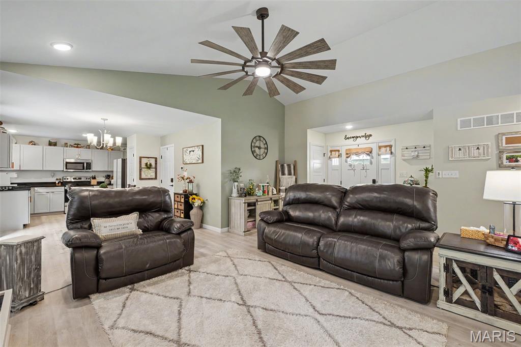 Majestic Lakes - Residential