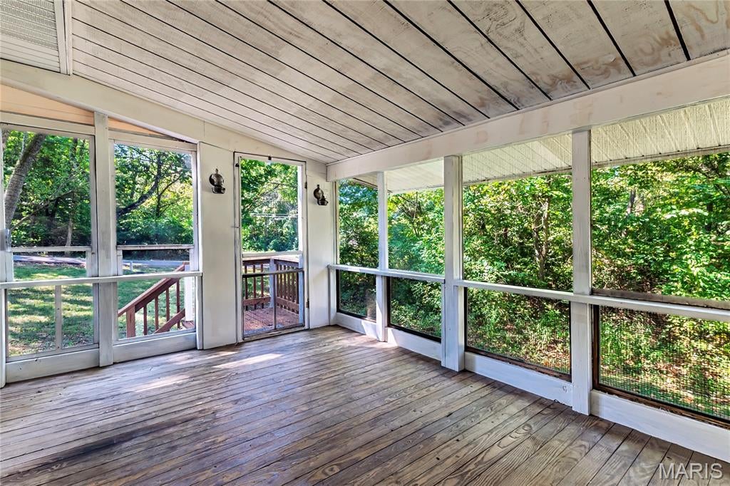 Lake Lorraine 01 - Residential