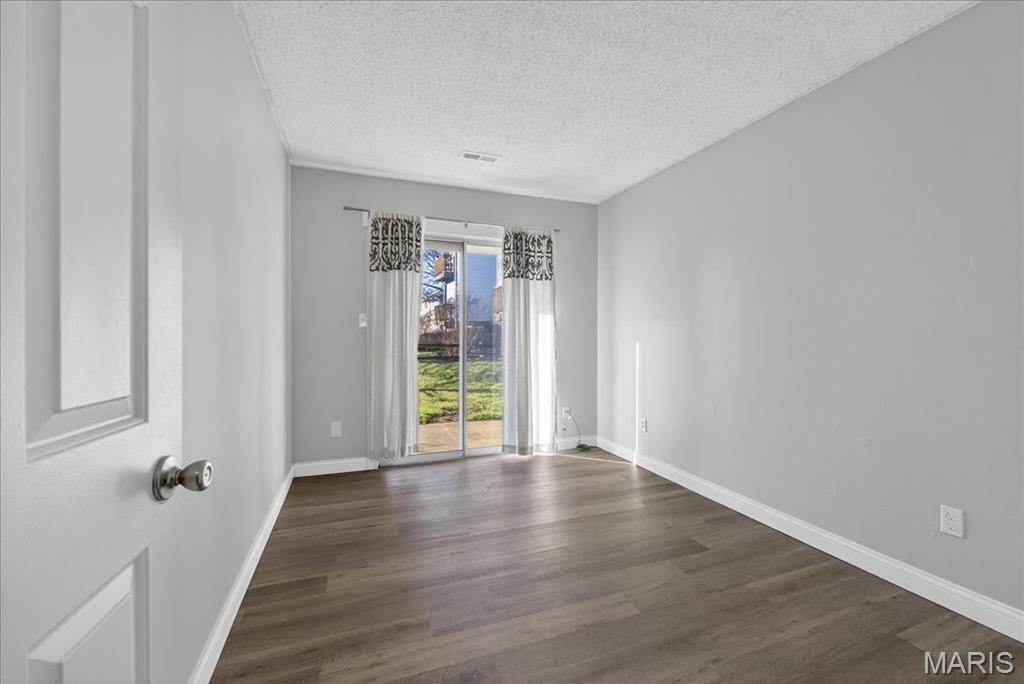 Brentwood Forest Condo Ph Eight - Residential