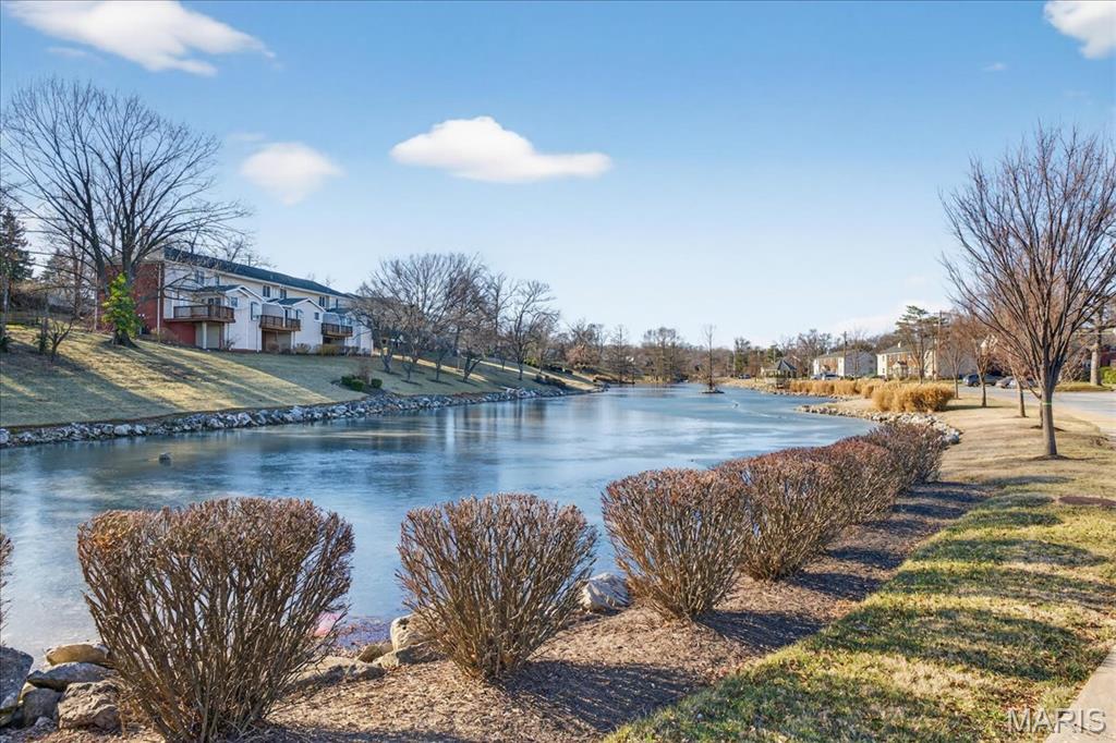 Brentwood Forest Condo Ph Eight - Residential