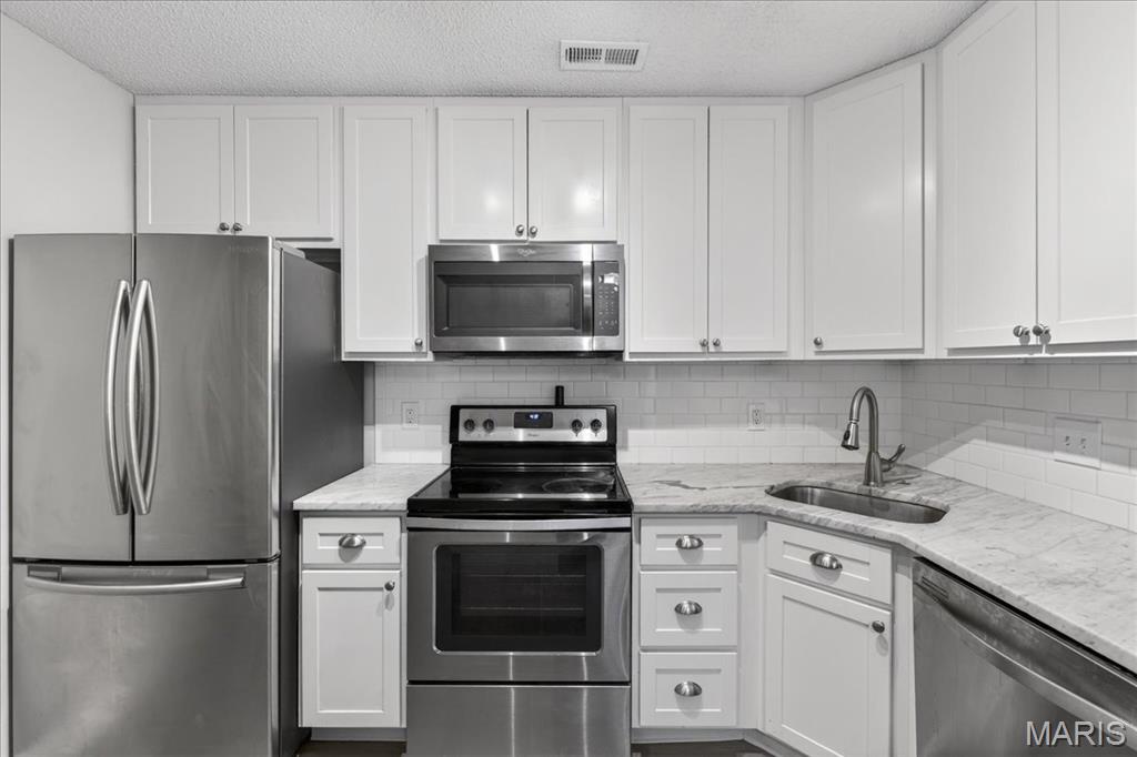 Brentwood Forest Condo Ph Eight - Residential
