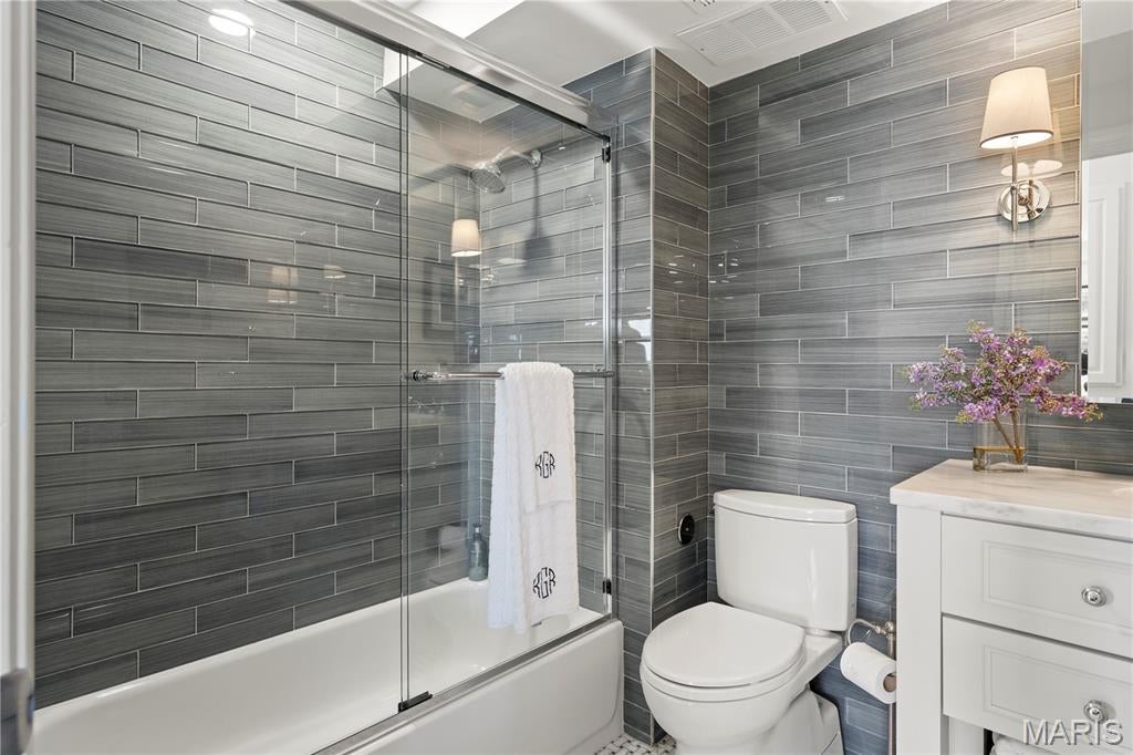 Hanley Towers Apts Condo - Residential