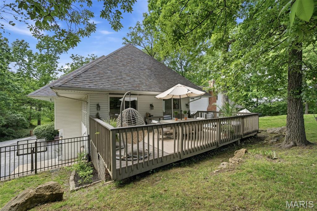 Town & Country Manor - Residential