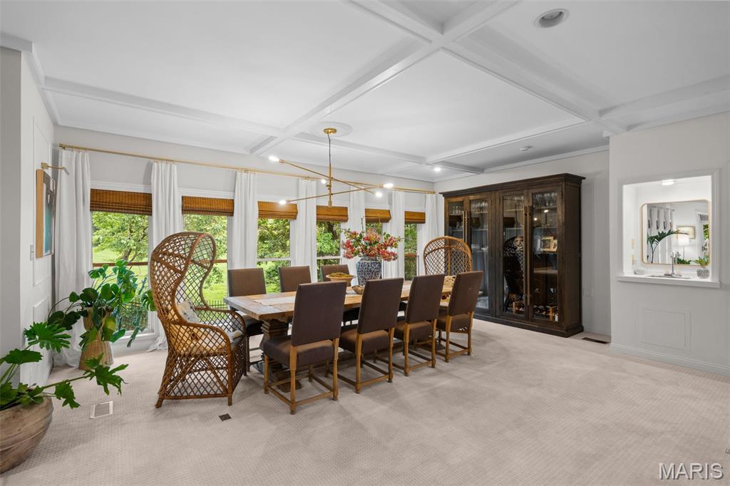 Town & Country Manor - Residential