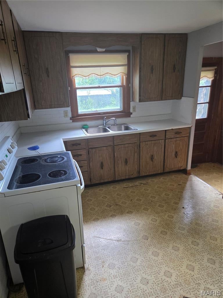 This is a true rehab project. Home is being sold in "as-is" condition. This 3 bed, 1 bath, 1 car garage has a lot of potential for a small price. The neighborhood is wonderful and it's close distance to shopping, the highway and Lindenwood University. This is a diamond on the rough. There will be an open house on August 13th from 10 am to 2 pm. Offers can then be submitted. Sellers reserve the right to review any and all offers. Please give 48 hours response time on all offers. Proof of funds must accompany any offers.