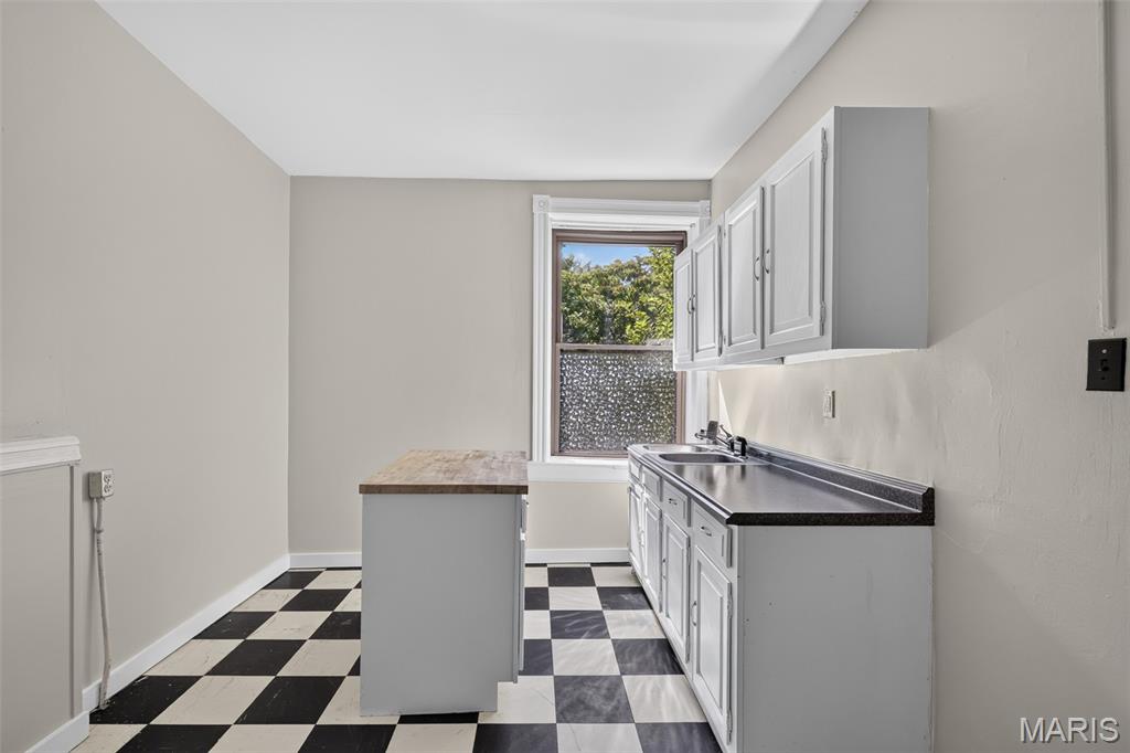 Nicholson Place Add - Residential Income