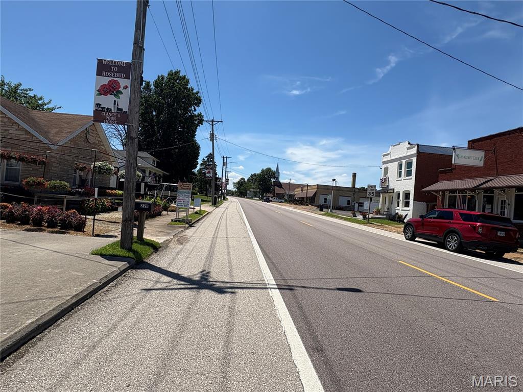 City/Rosebud - Commercial Sale