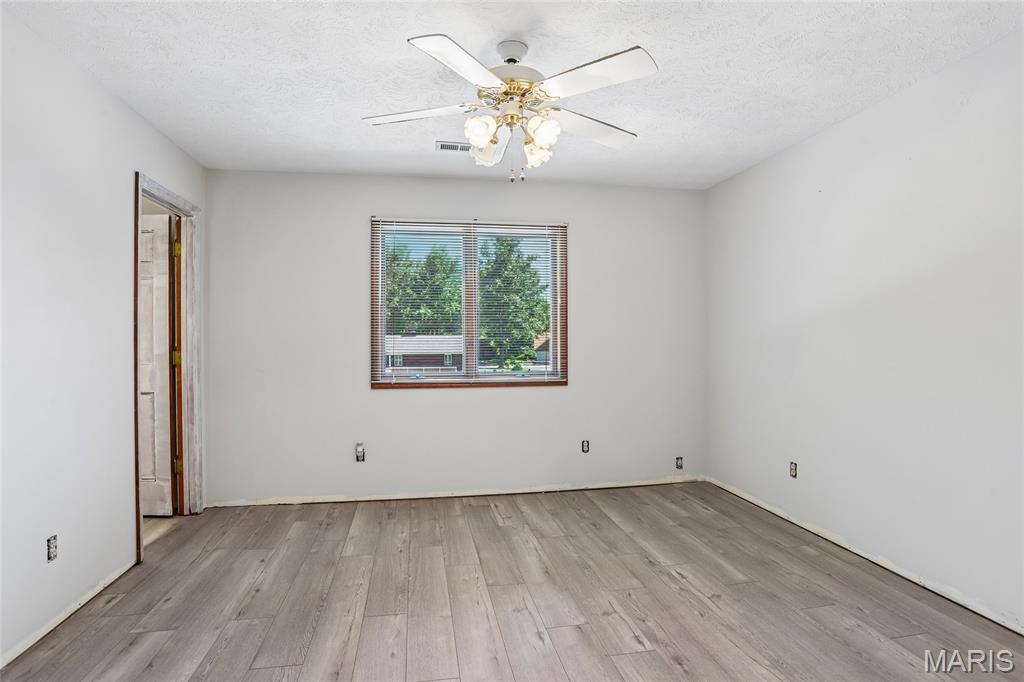Whispering Oaks 7th Add - Residential