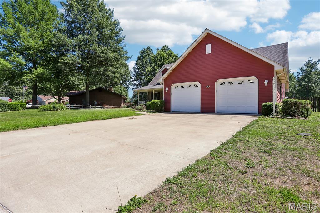 Whispering Oaks 7th Add - Residential