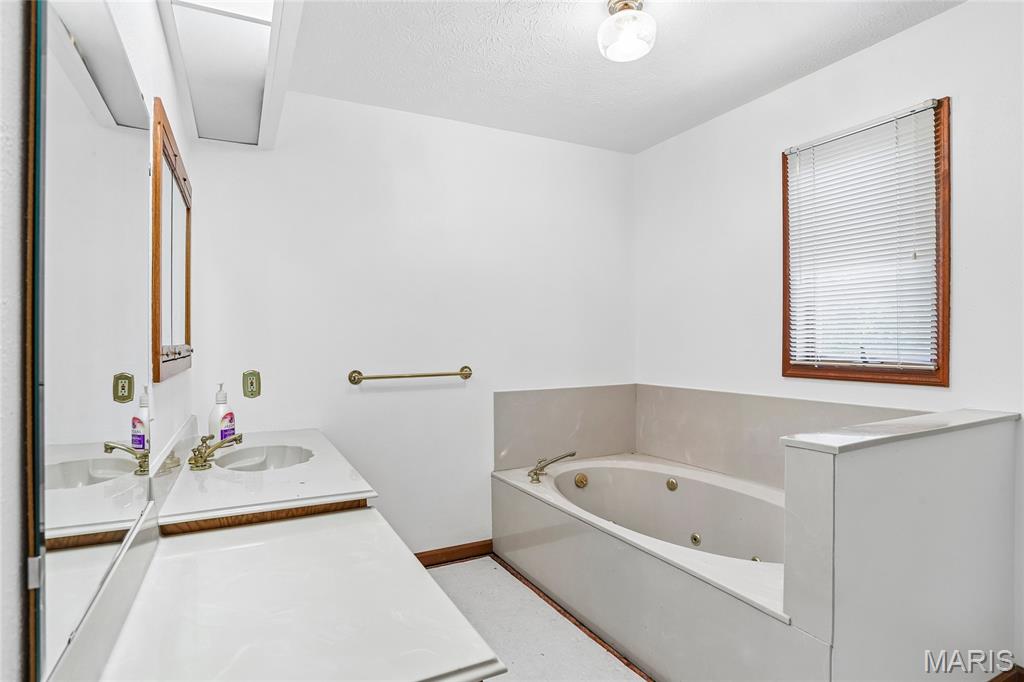 Whispering Oaks 7th Add - Residential