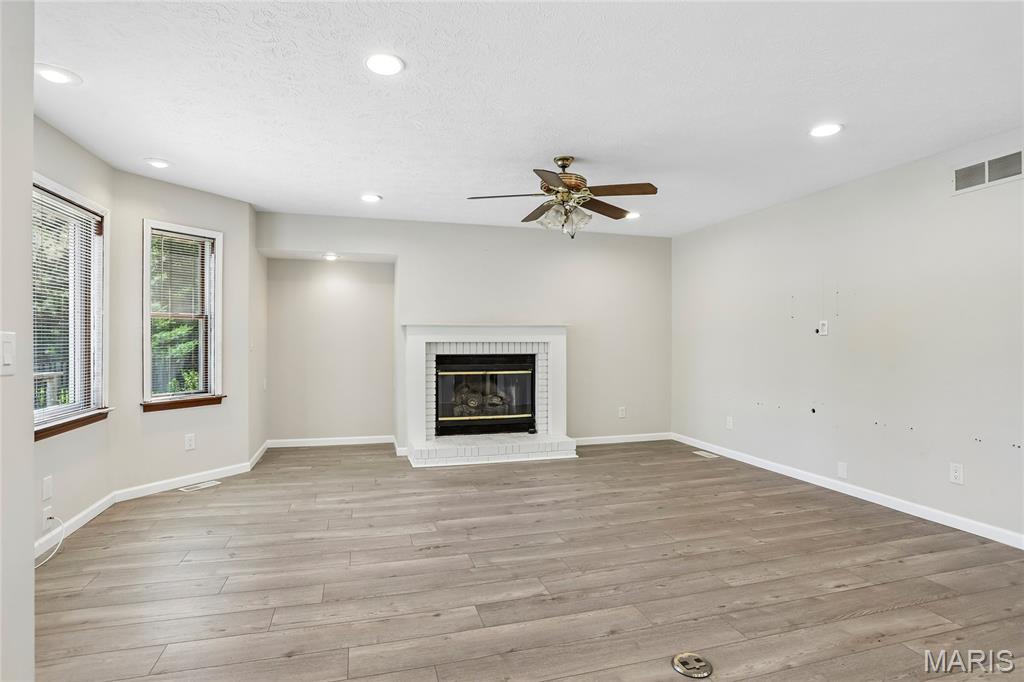 Whispering Oaks 7th Add - Residential