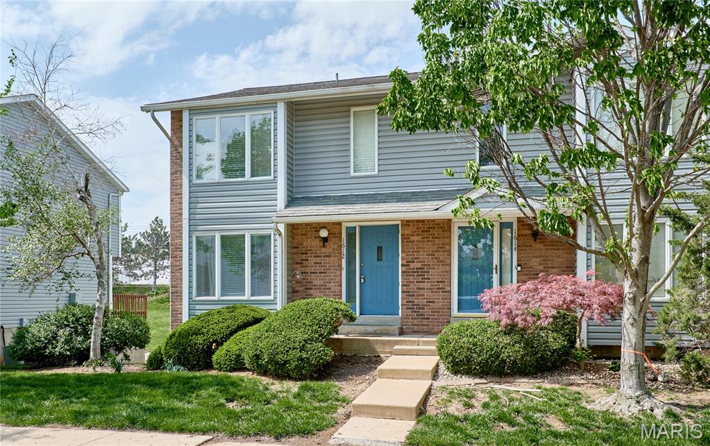 Clean, updated, and move-in ready, this 2-bedroom, 2.5-bath townhome offers 1,296 sq ft of bright, comfortable living space with a large deck, and attached 2 car garage. Inside, you’ll find a light-filled eat-in kitchen with crisp white cabinetry, mosaic tile backsplash, black appliances, ample counter space, and durable tile flooring. The main living area feels open and inviting with rich wood-look floors, plenty of natural light, and a non-functional fireplace that adds warmth and character. Stylish updated bathrooms, neutral paint, crown molding, and easy-care flooring give the home a fresh, modern feel. Upstairs bedrooms are spacious with good closet space, and the private deck adds a great outdoor bonus for relaxing or entertaining. Convenient St. Charles location close to everyday shopping, dining, and commuter routes—this is a rental that feels like home the minute you walk in.