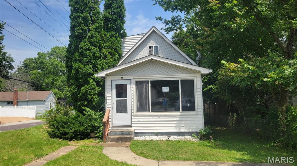 OUTSTANDING OPPORTUNITY!!! This lovely Lemay bungalow is sure to please!  Corner lot with fenced yard and patio!  Off-street parking for your toys, updated electric and systems make this one a WINNER! Schedule a showing today! Property is to be sold in its current as-is condition with no warranties or representations by the Seller. Seller will not make repairs nor provide any inspections. Seller's addendum is required after terms of sale are agreed upon. Special Sale Contract (Form #2043) required. Proof of funds or pre-approval letter required with offer.