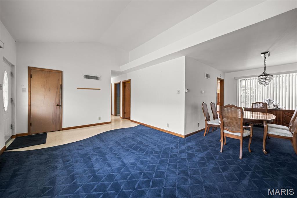 Bonhomme Terrace - Residential