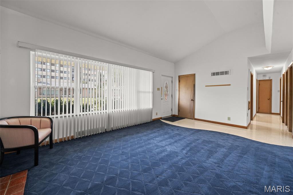 Bonhomme Terrace - Residential