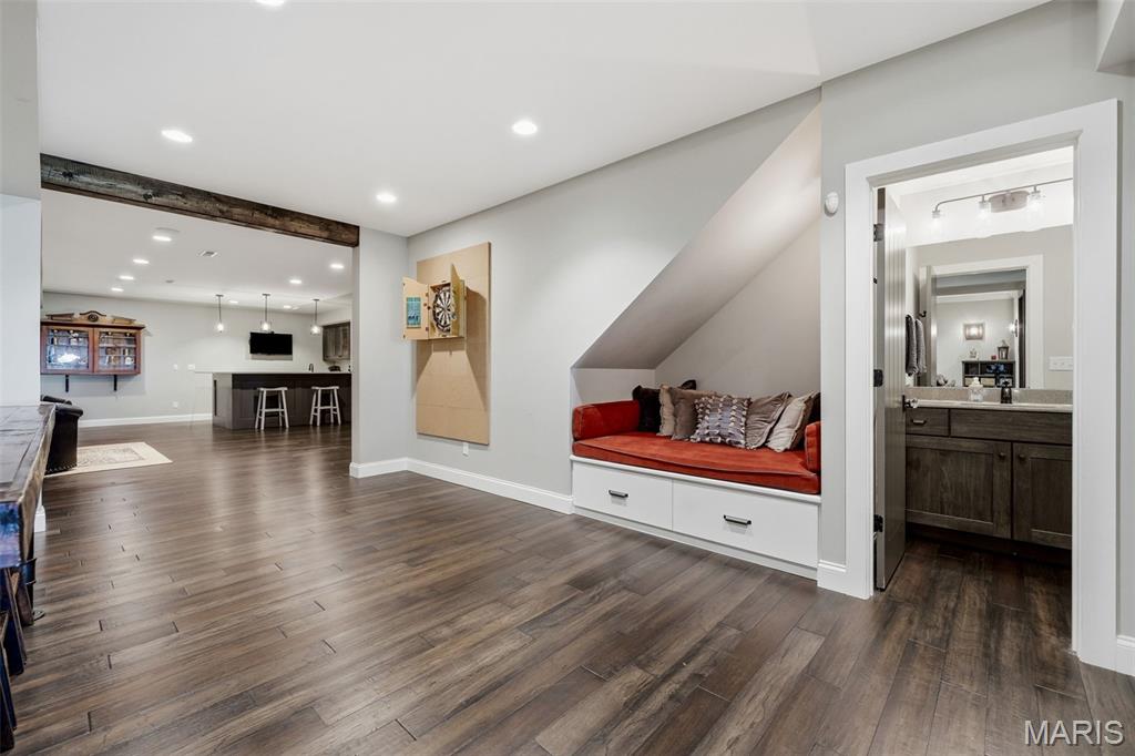 Ballas Courts - Residential