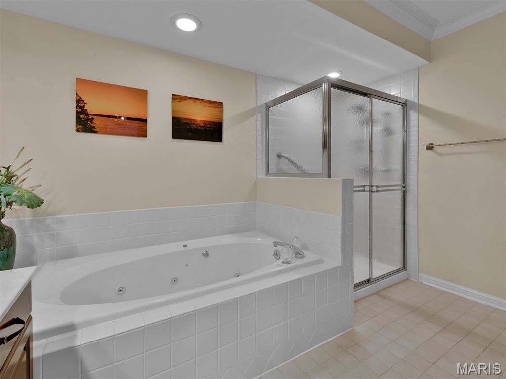 Baywood Villages Condo Ph Fourt - Residential