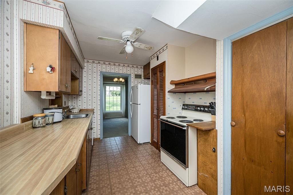 Royal Place - Residential