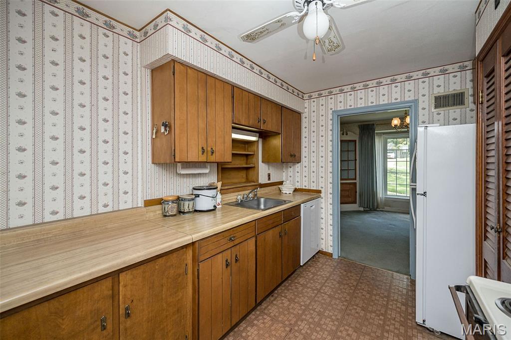 Royal Place - Residential