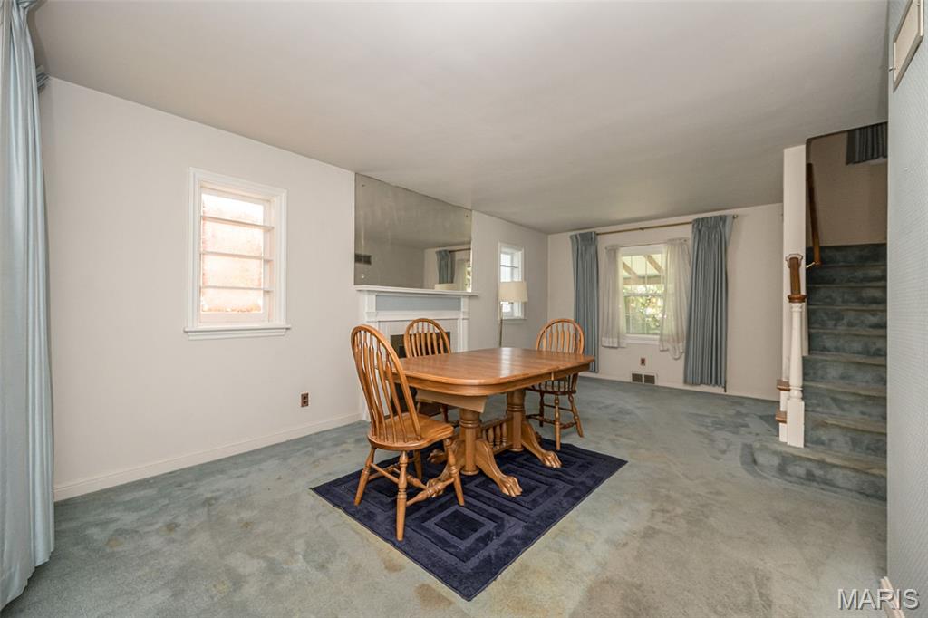 Royal Place - Residential