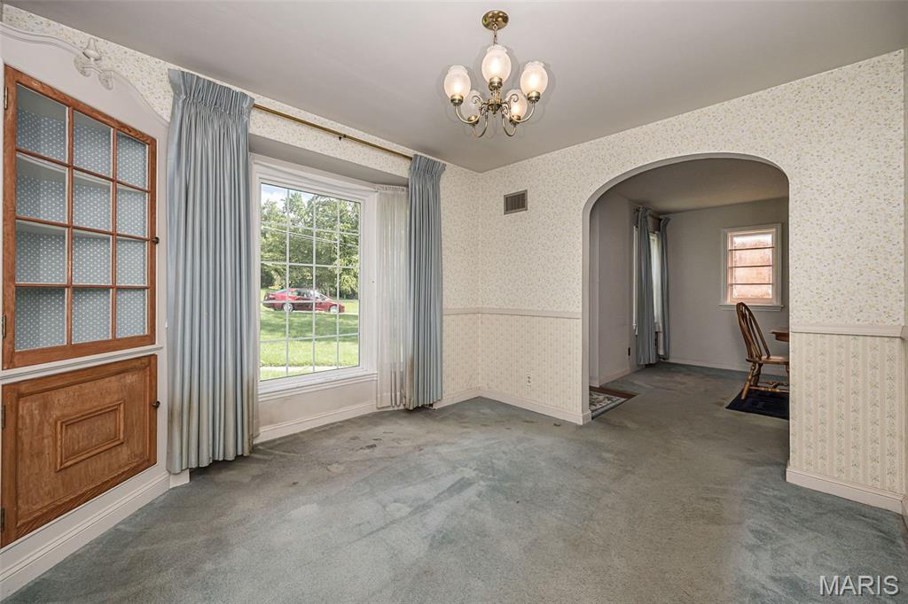 Royal Place - Residential
