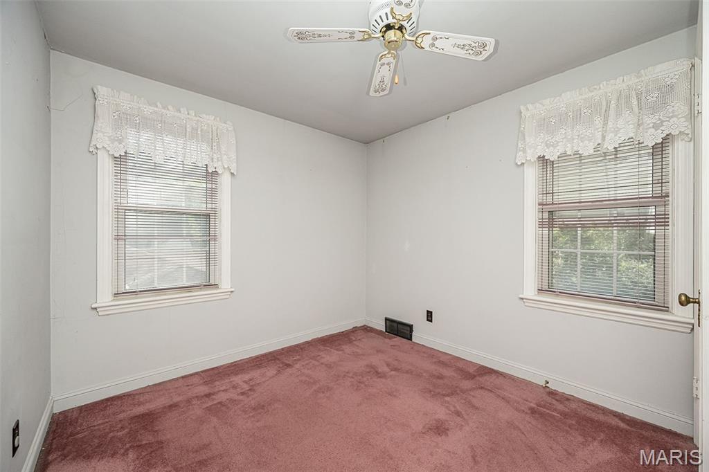 Royal Place - Residential