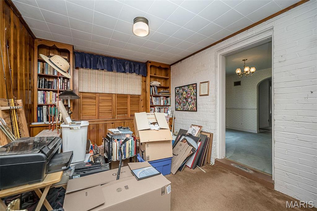 Royal Place - Residential