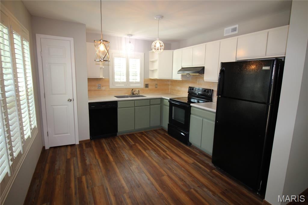 Stone Ridge Estate Condos - Residential