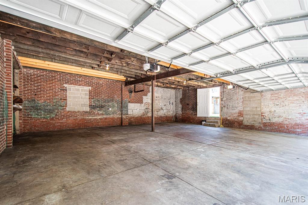 St Louis Commons Add - Residential