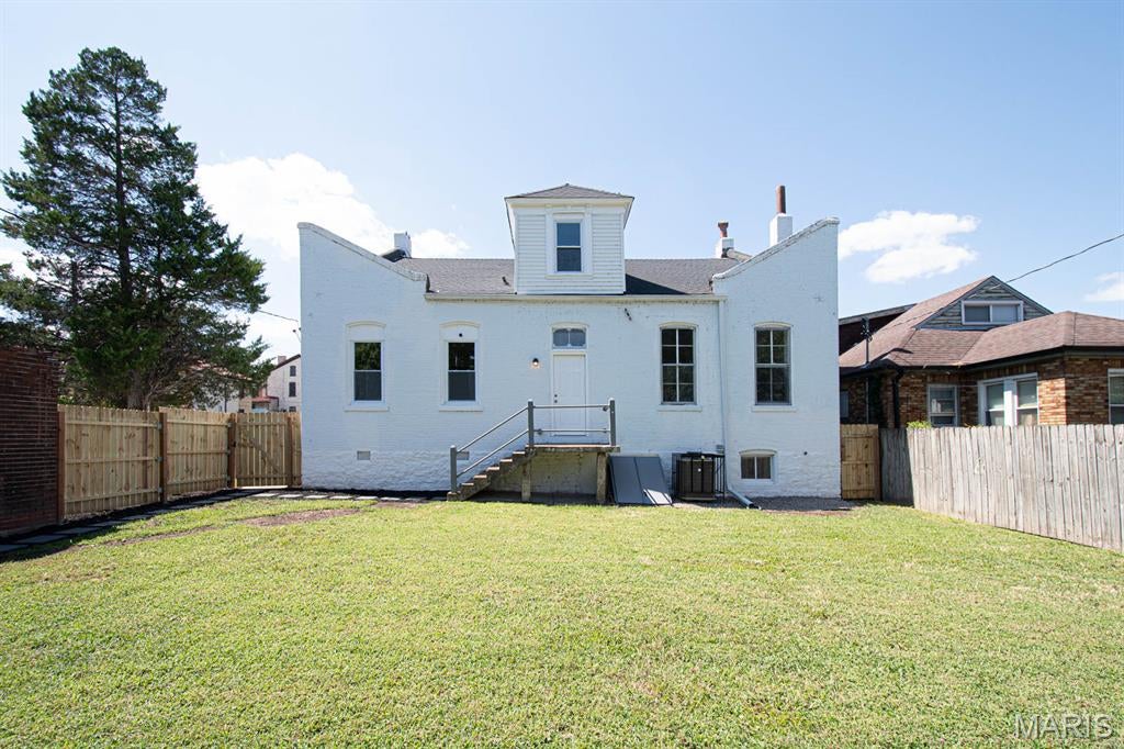 St Louis Commons Add - Residential