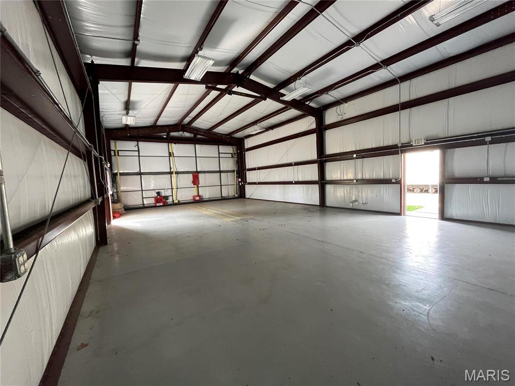Bordeaux Sub - Commercial Sale