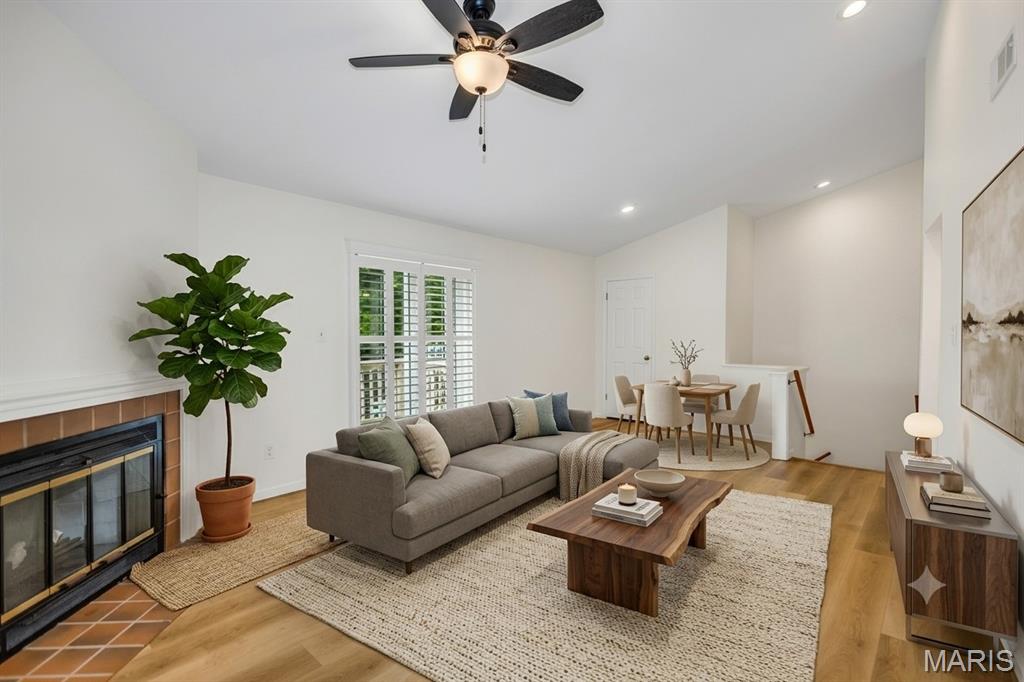 Brentwood Forest Condo Ph Eight - Residential