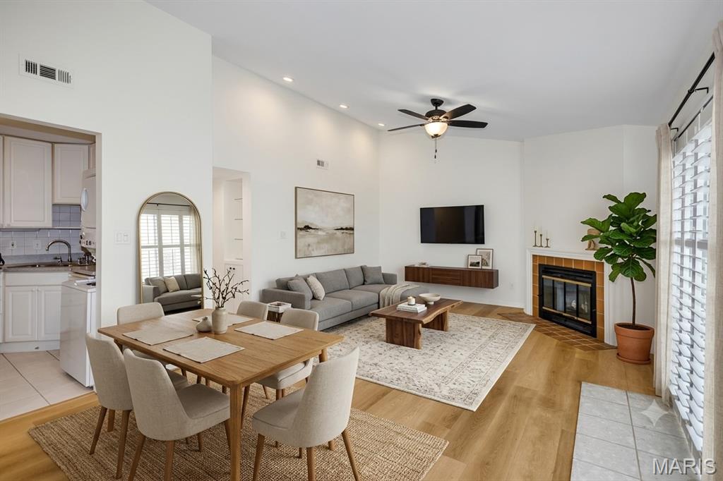 Brentwood Forest Condo Ph Eight - Residential