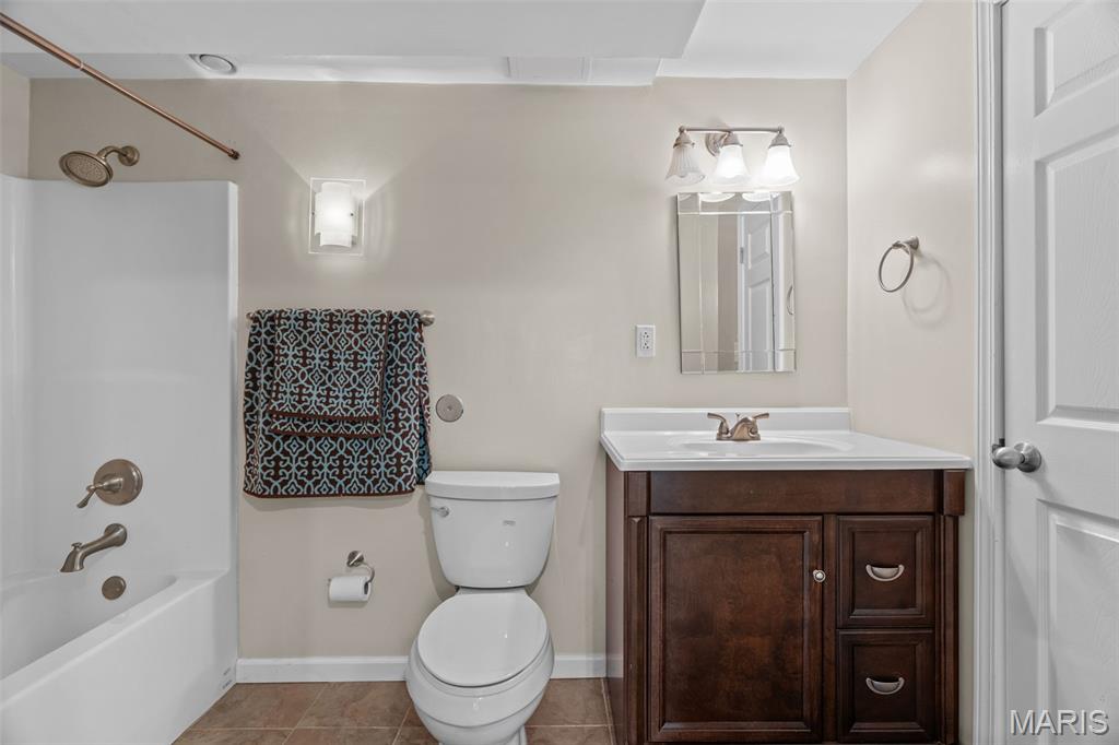 Estates/Hickory Manor - Residential