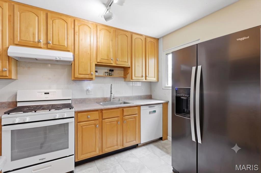Creve Coeur Meadows - Residential