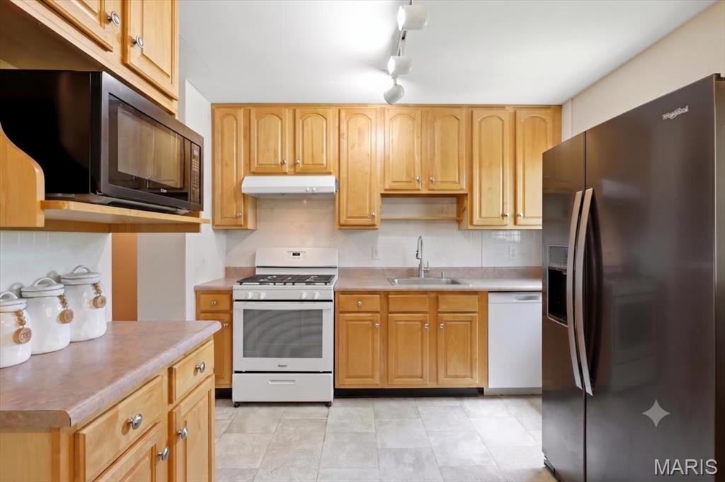 Creve Coeur Meadows - Residential