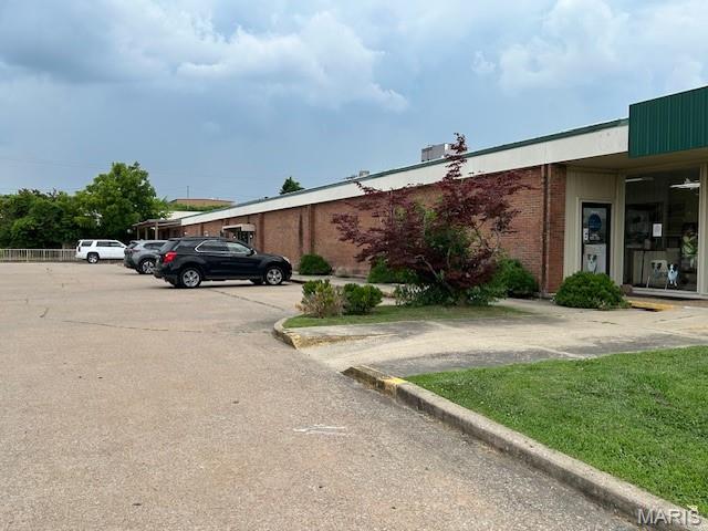 R & M 02 - Commercial Lease