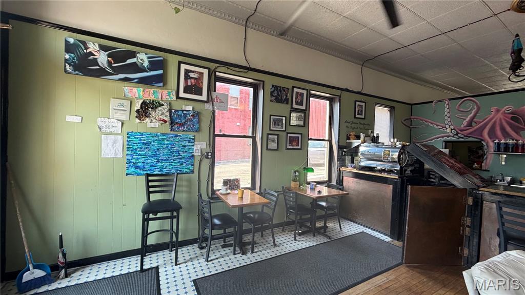 Carondelet Neighborhood - Commercial Sale