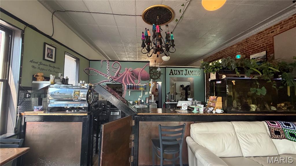 Carondelet Neighborhood - Commercial Sale