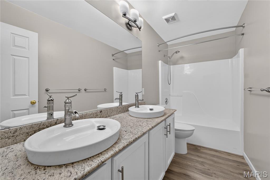 Hamptons At Dardenne - Residential
