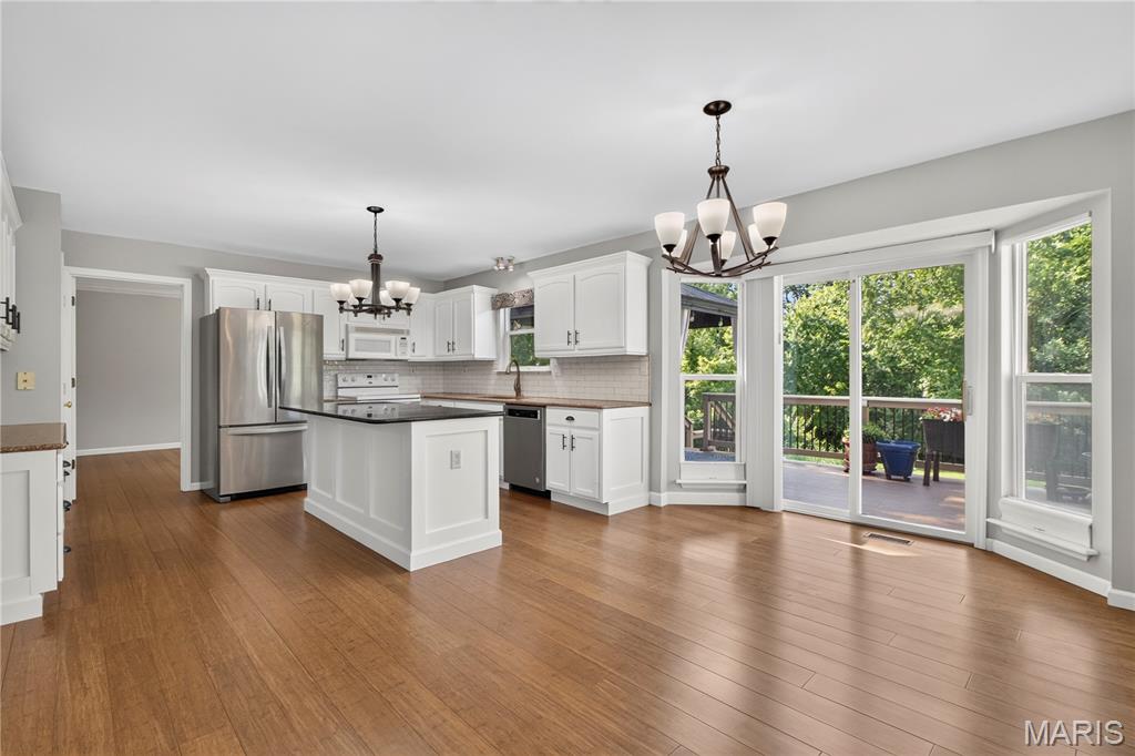 Hamptons At Dardenne - Residential