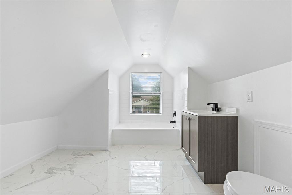 Laurie Ann - Residential