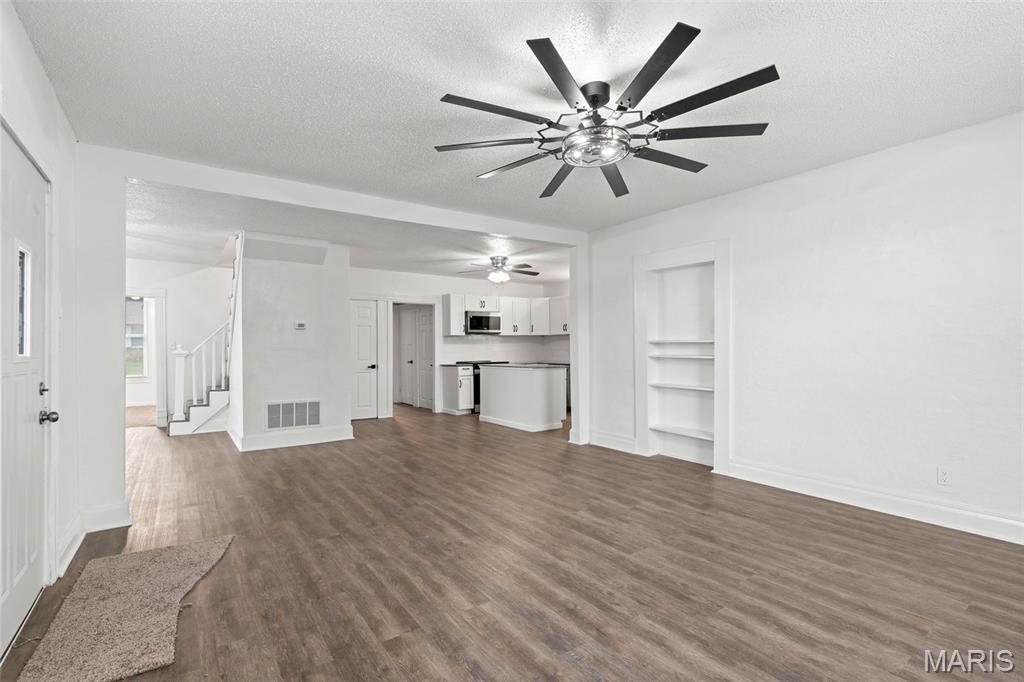 Laurie Ann - Residential
