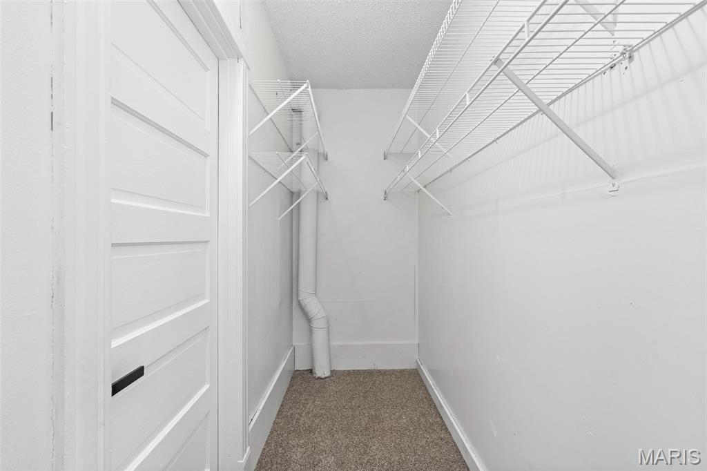 Laurie Ann - Residential