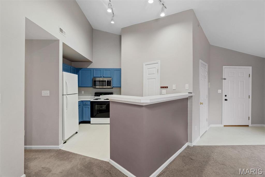 Homefield Gardens Condo Bldg E - Residential Lease