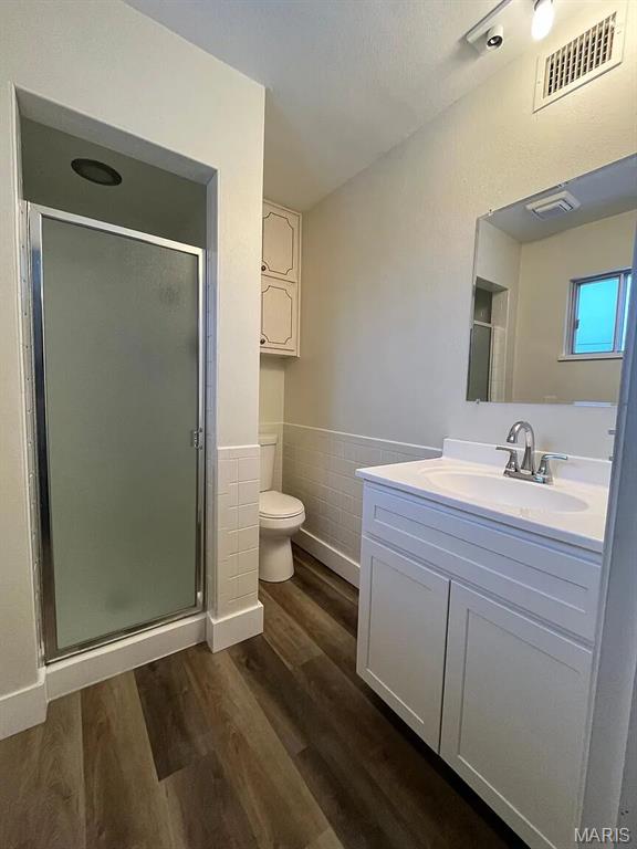 TAMARACK ESTATES - Residential Lease