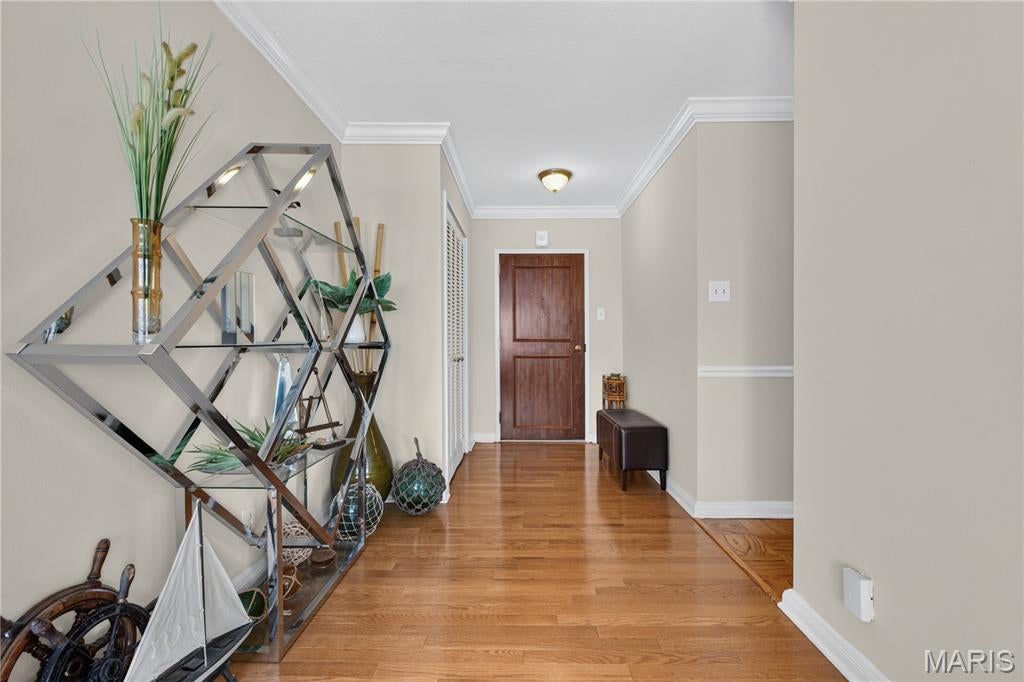 Hanley Towers Apts Condo - Residential