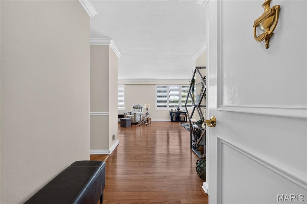 Hanley Towers Apts Condo - Residential